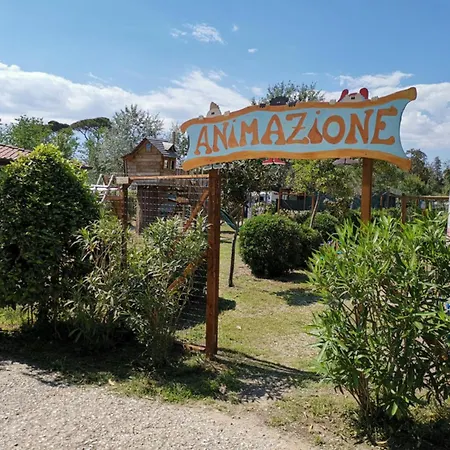 Comfortable Campsite-chalet G14 Tuscany Near Sea Chalet
