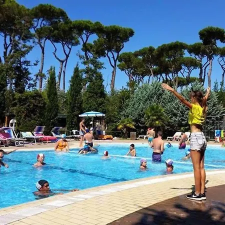 Comfortable Campsite-chalet G14 Tuscany Near Sea