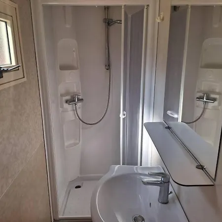 Comfortable Campsite-chalet G14 Tuscany Near Sea Chalet *